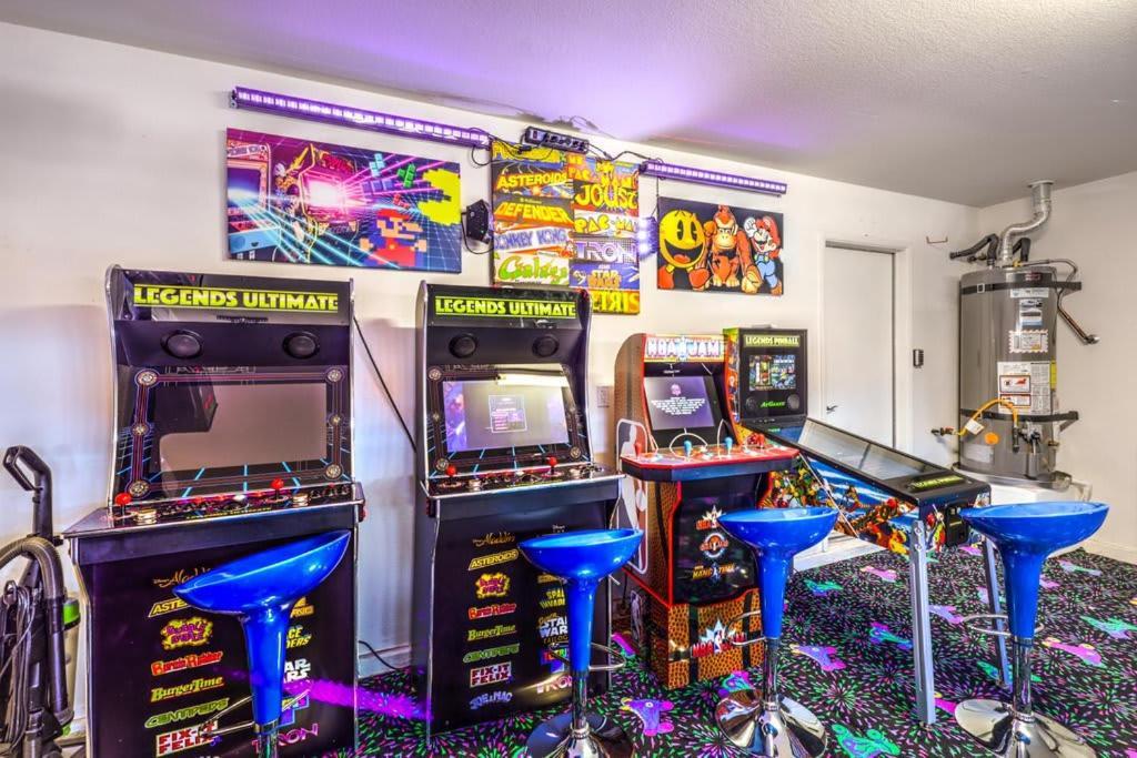 Family Fun For Everyone In Las Vegas- 4 Bedrooms, Billiards, Game Room Хендерсън Екстериор снимка