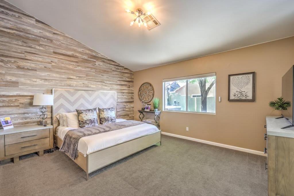 Family Fun For Everyone In Las Vegas- 4 Bedrooms, Billiards, Game Room Хендерсън Екстериор снимка