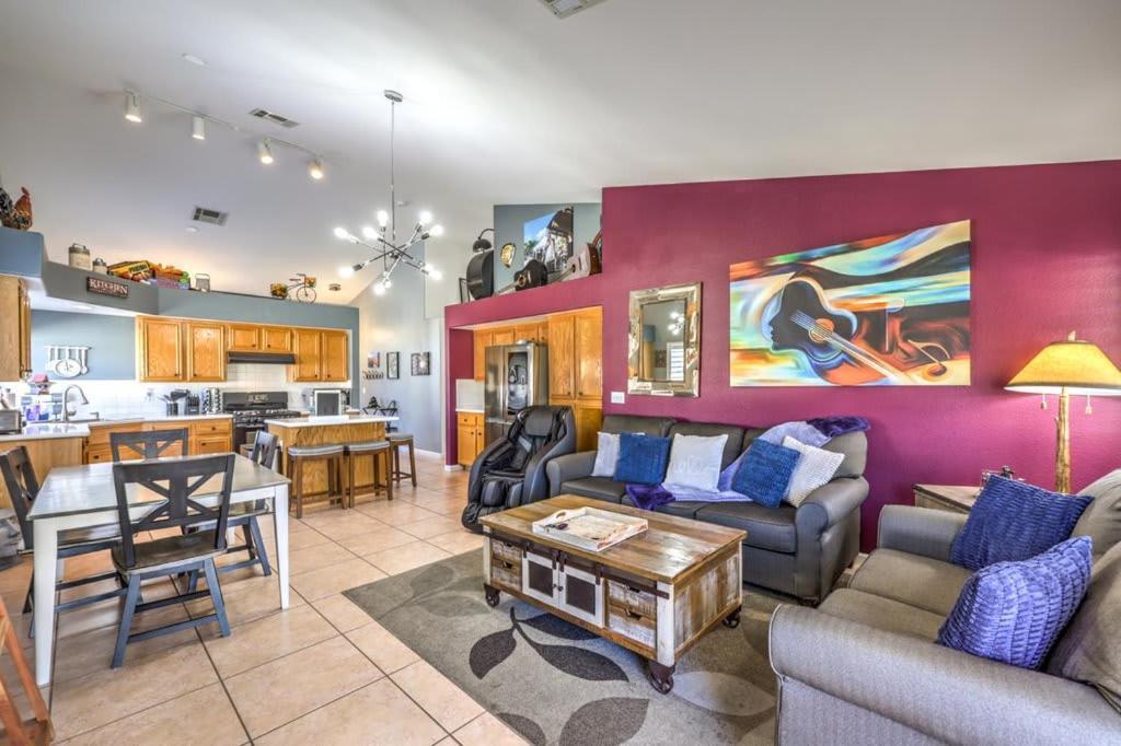 Family Fun For Everyone In Las Vegas- 4 Bedrooms, Billiards, Game Room Хендерсън Екстериор снимка