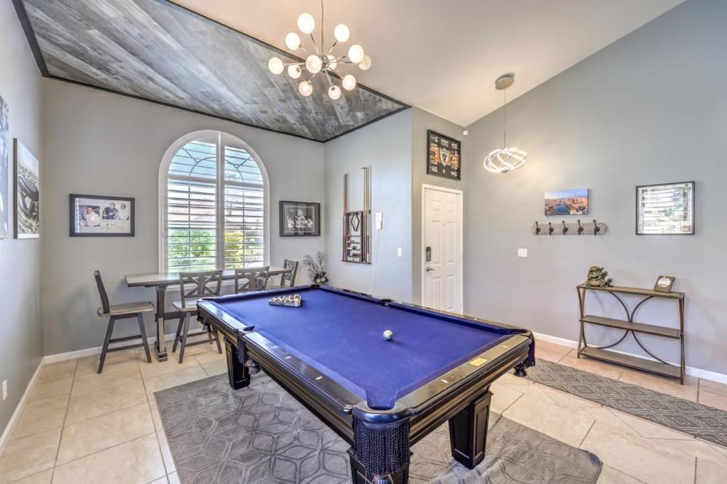 Family Fun For Everyone In Las Vegas- 4 Bedrooms, Billiards, Game Room Хендерсън Екстериор снимка