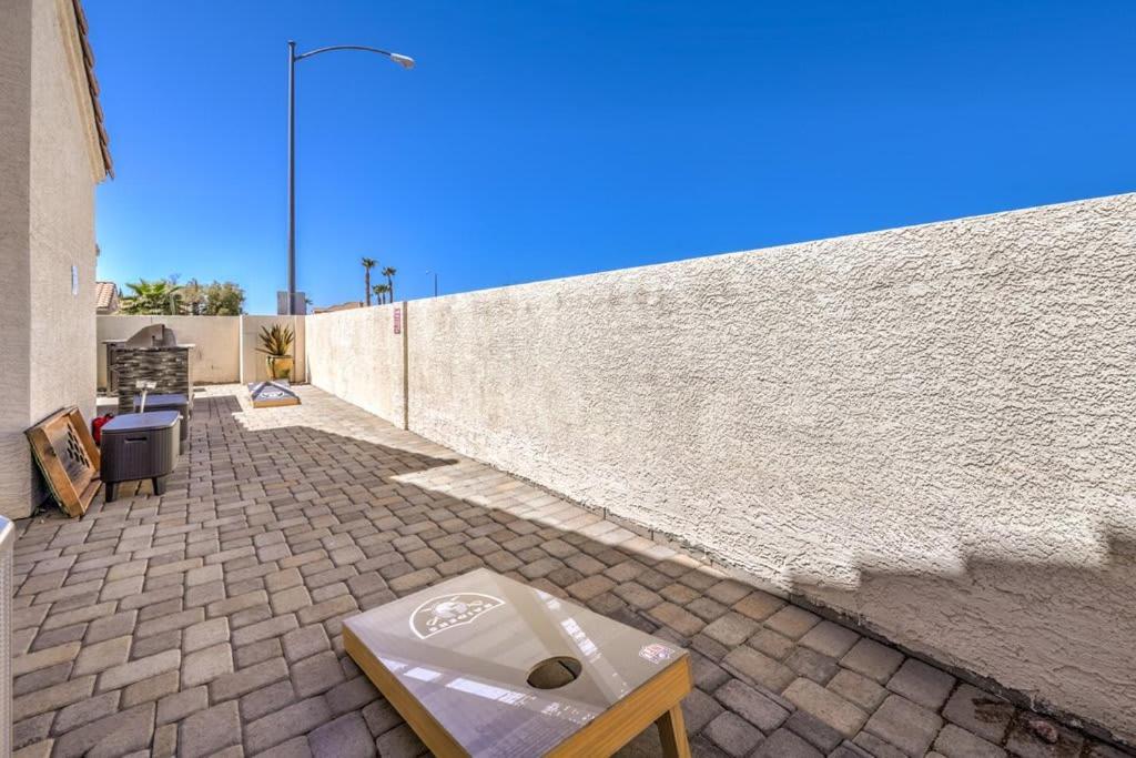 Family Fun For Everyone In Las Vegas- 4 Bedrooms, Billiards, Game Room Хендерсън Екстериор снимка